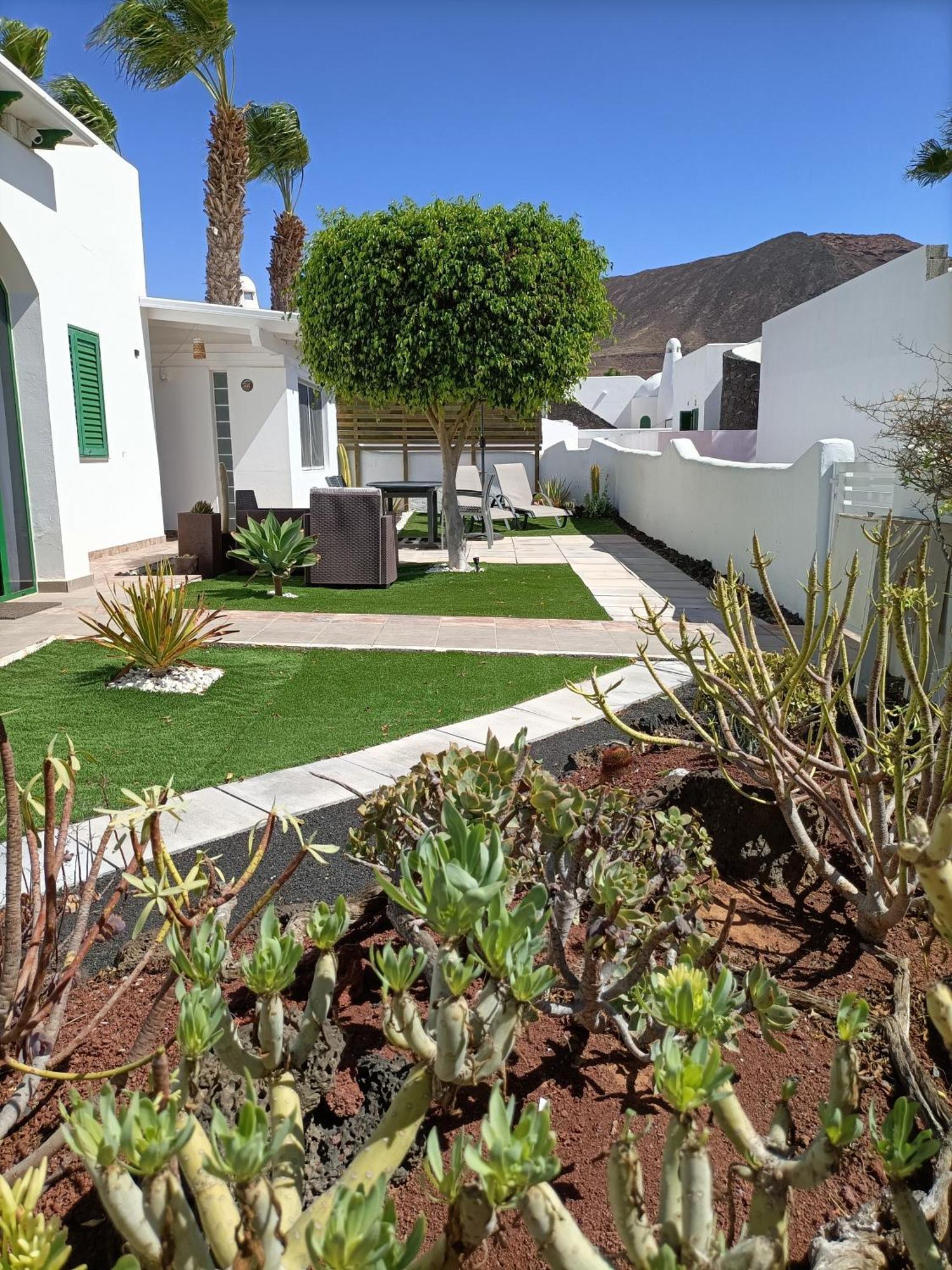 The White House With Pool - Playa Blanca Lejlighed Eksteriør billede